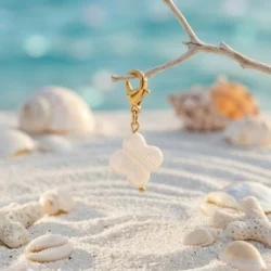 Charms Trèfle Nacre Blanc
